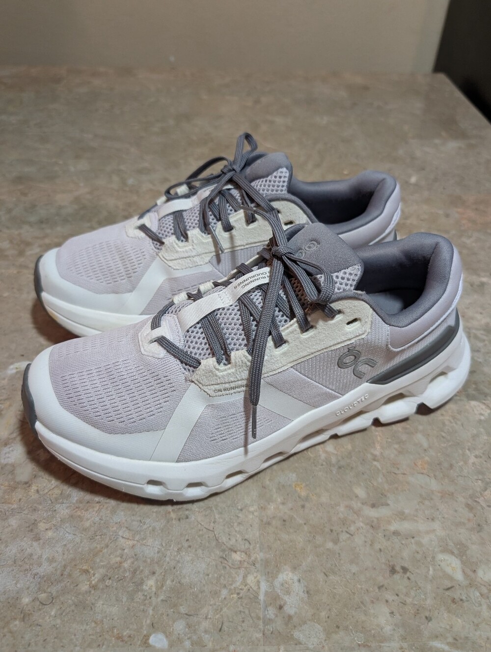 On Cloudrunner Swiss Engineering® Cushioned Shoes Frost White Women's Size 9.5 - Picture 2 of 14